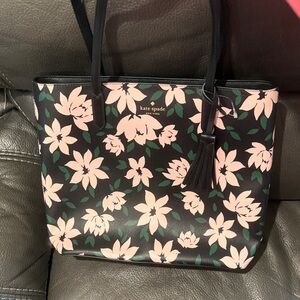 Kate spade winter blooms tote